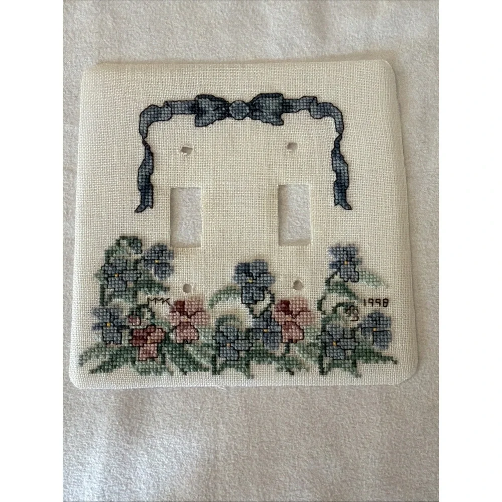 Set of 2 Vintage Needlepoint Switch Plate Covers Blue Flowers Handmade 1998